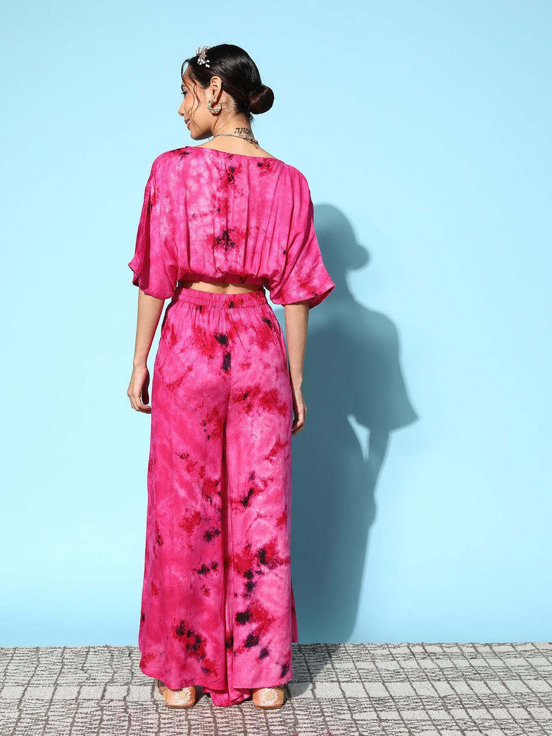 InWeave Women's Magenta Tie And Dye New Neckline Top Culottes Set