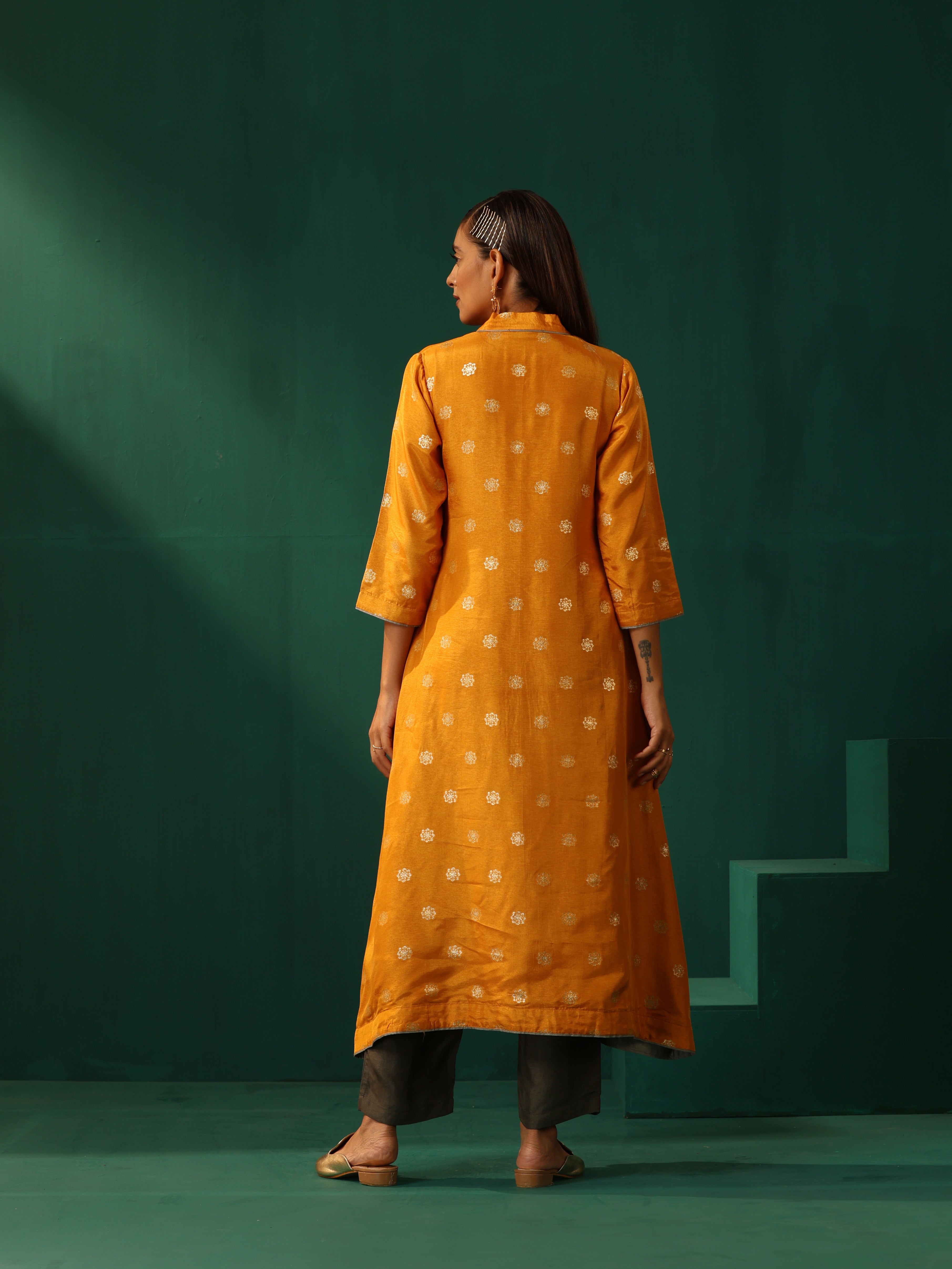 trueBrowns Mustard Geometric Floral Viscose Silk Front Gathered Kurta Pant Set