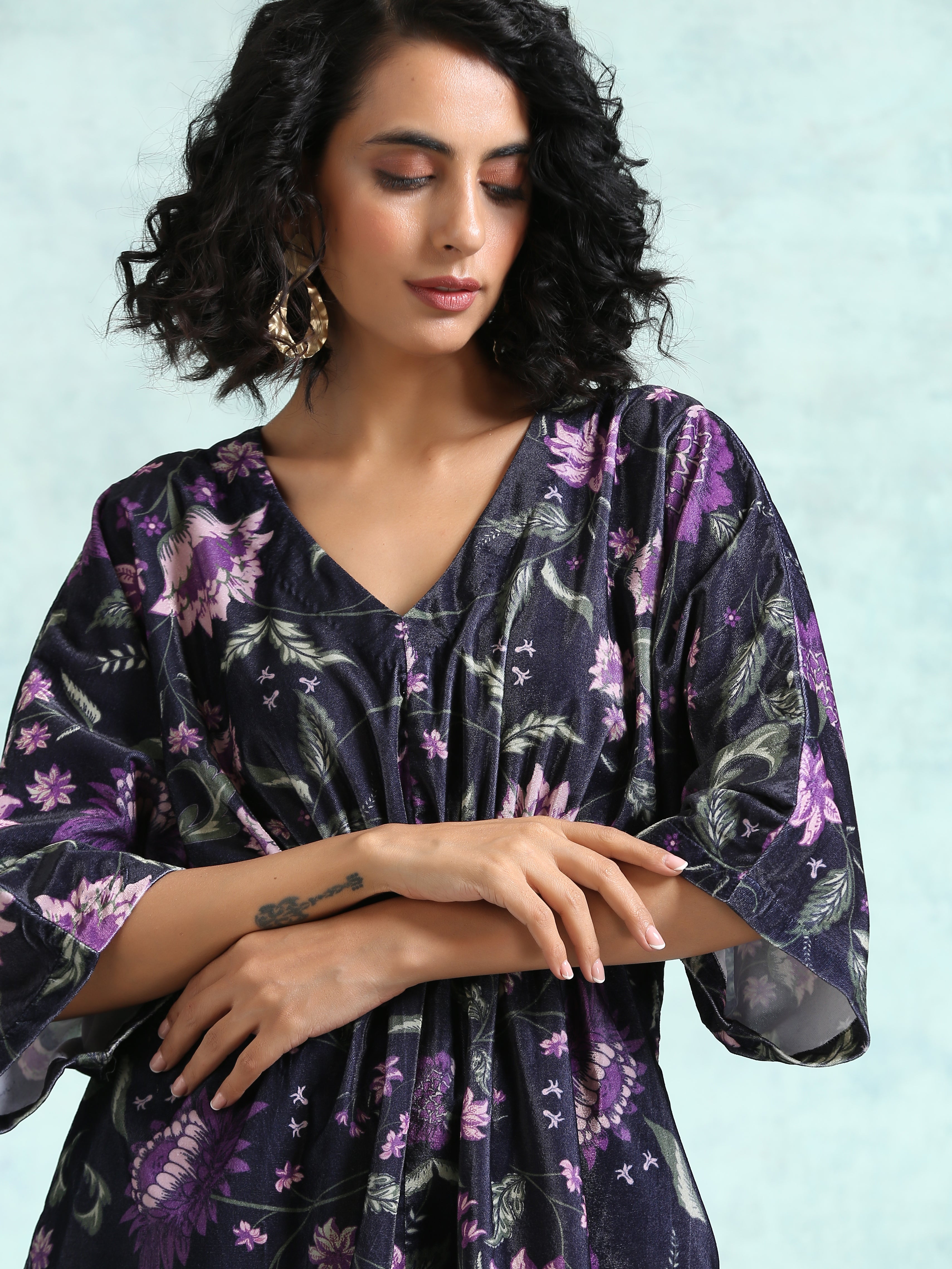 trueBrowns Black Printed Velvet Co-Ord Set