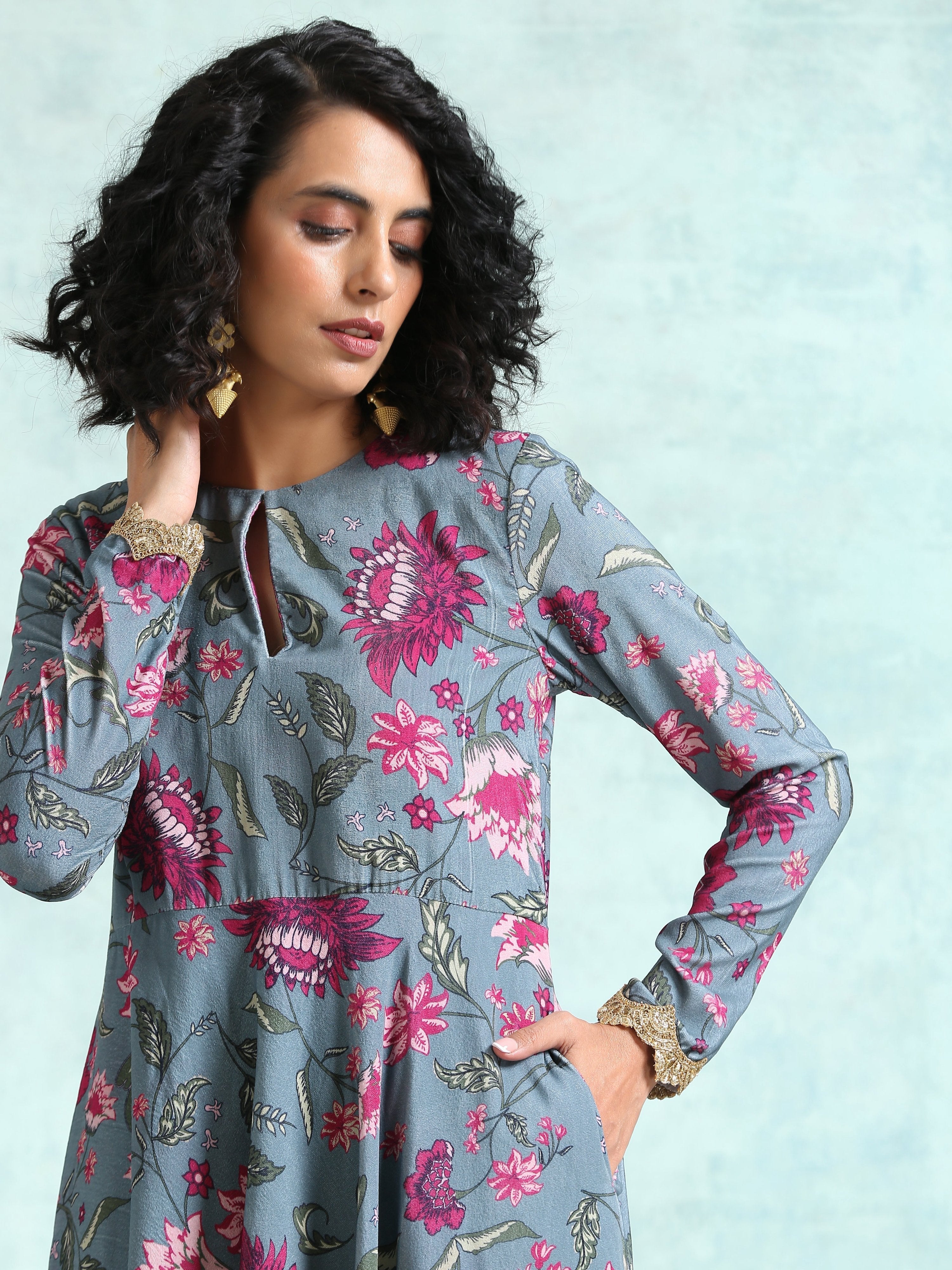 trueBrowns Grey Printed Velvet Anarkali Kurta