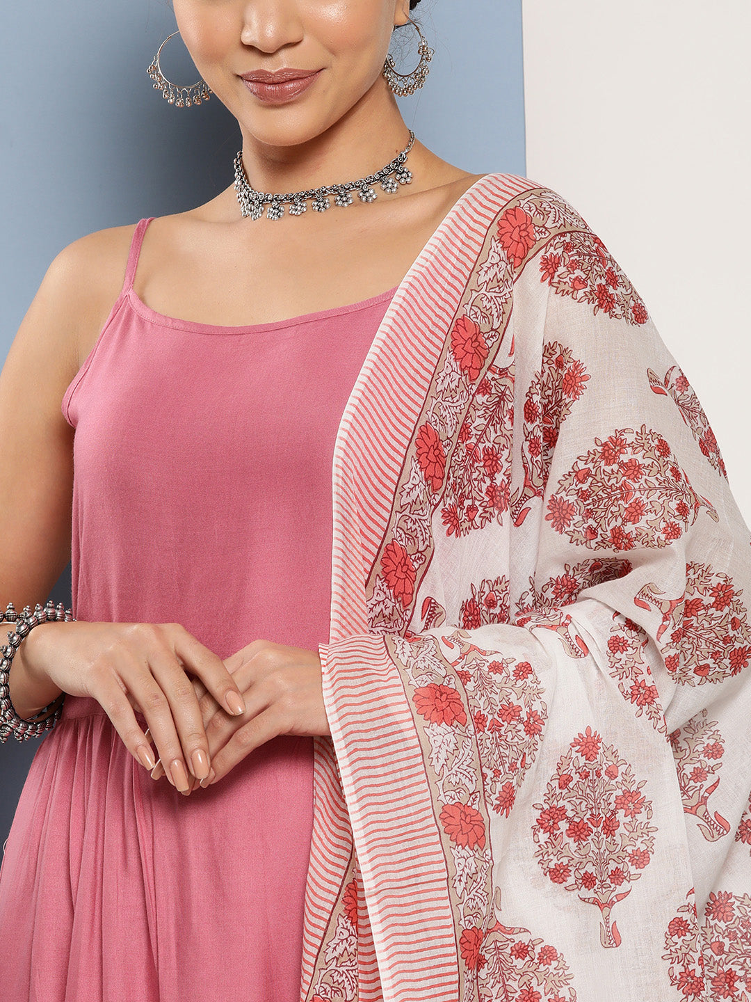 InWeave Women's Light Pink Ray Strappy Set With Red Big Floral Cotton Dupatta