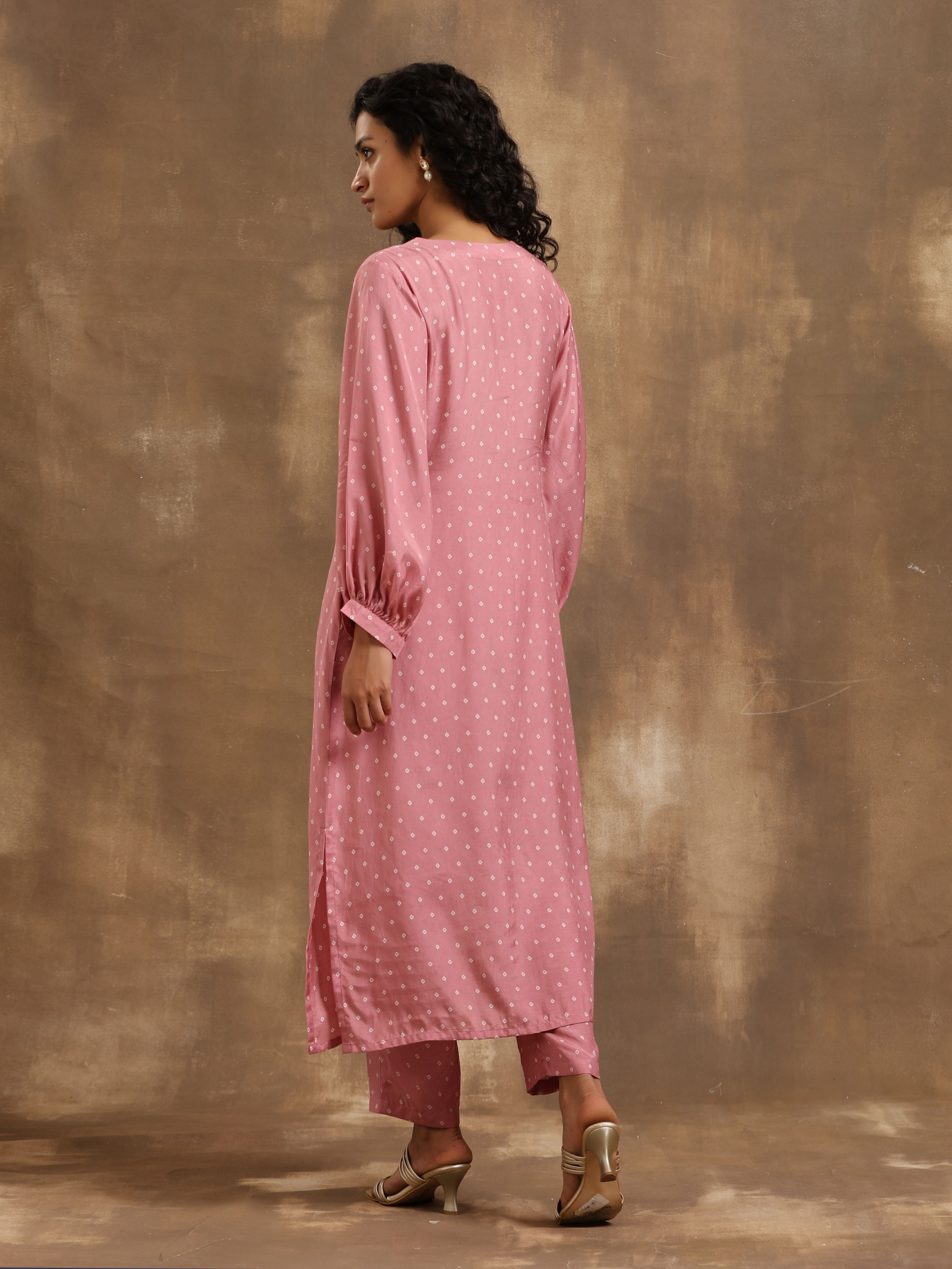 trueBrowns Light Mauve Bandhani Printed Silk Kurta Pant Set
