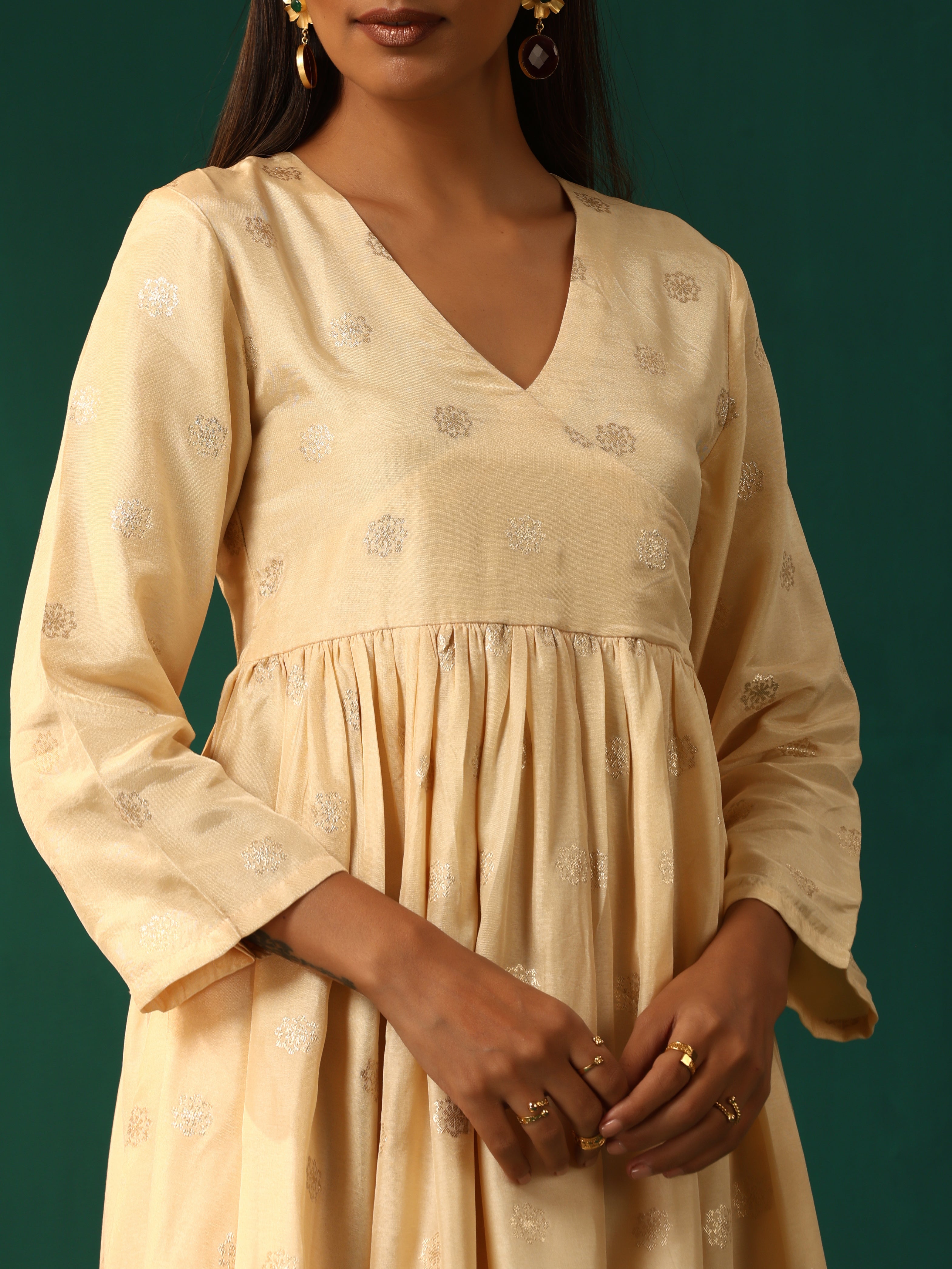 trueBrowns Ivory Geometric Floral Viscose Silk Anarkali Kurta Pant Set