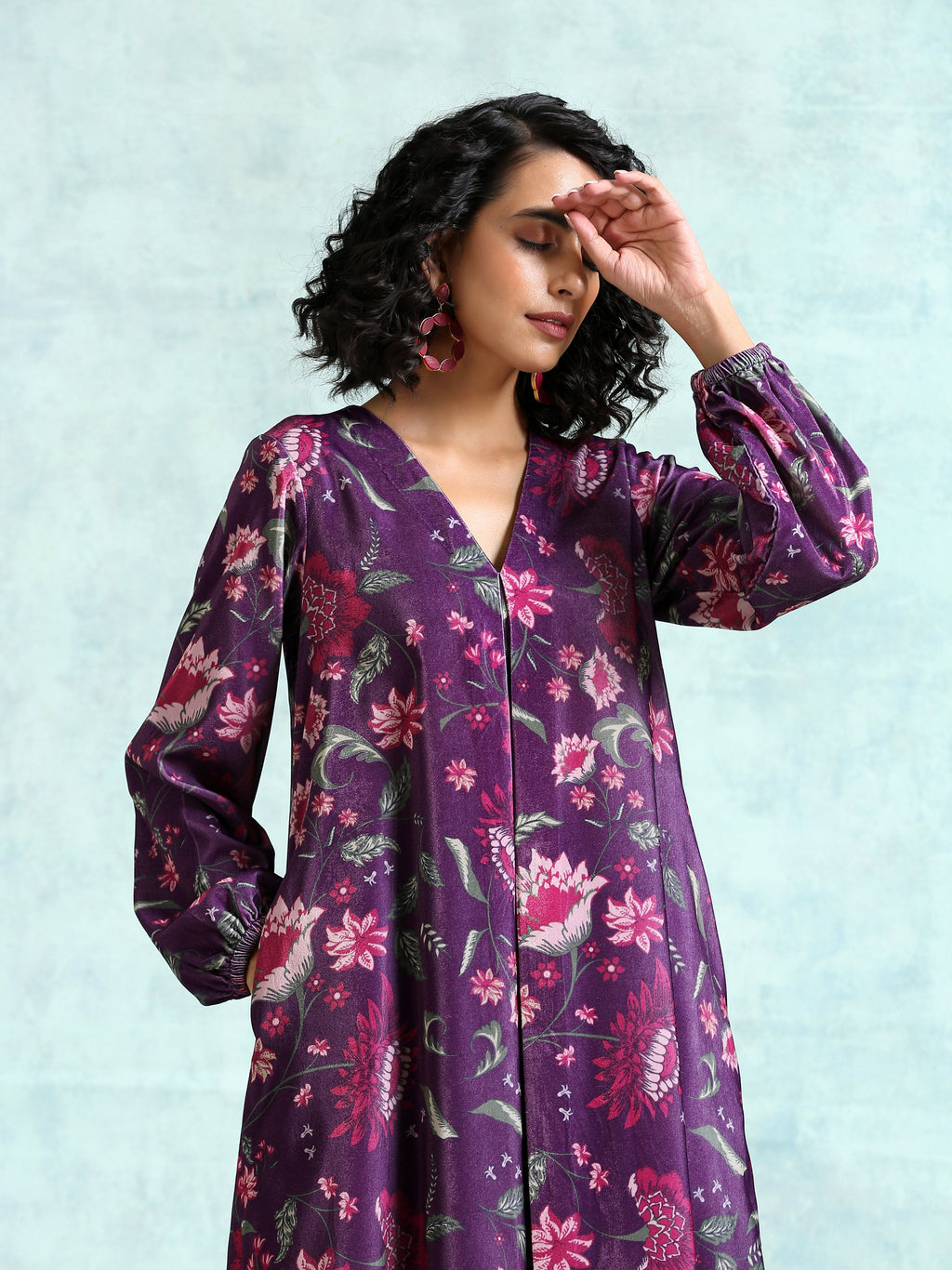 trueBrowns Wine Printed Velvet Neck Pleat Kurta