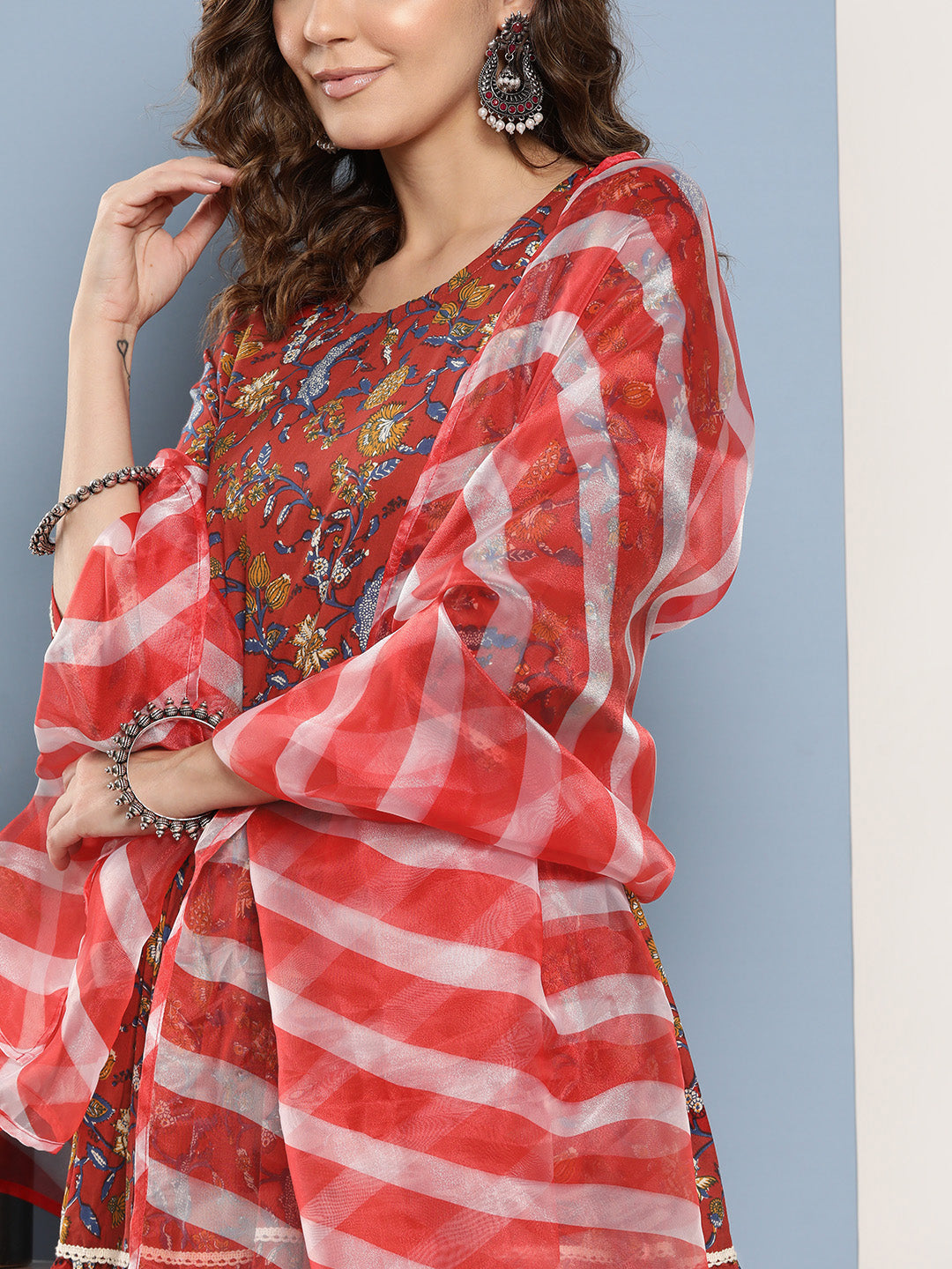 InWeave Women's Red Floral Print Tiered Dress With Lace With Red Leh Dupatta