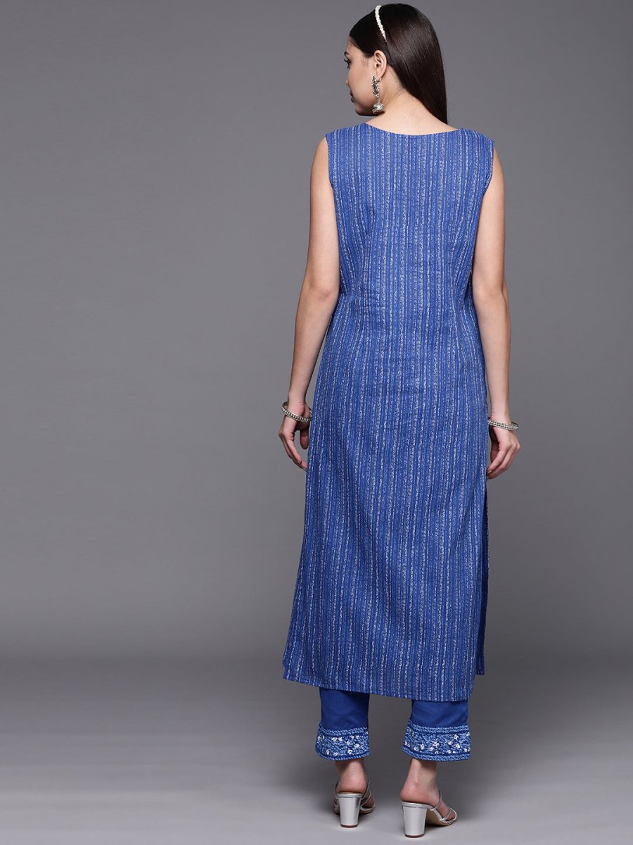 Ahalyaa Women Blue Floral Printed Pure Cotton Kurta with Trousers