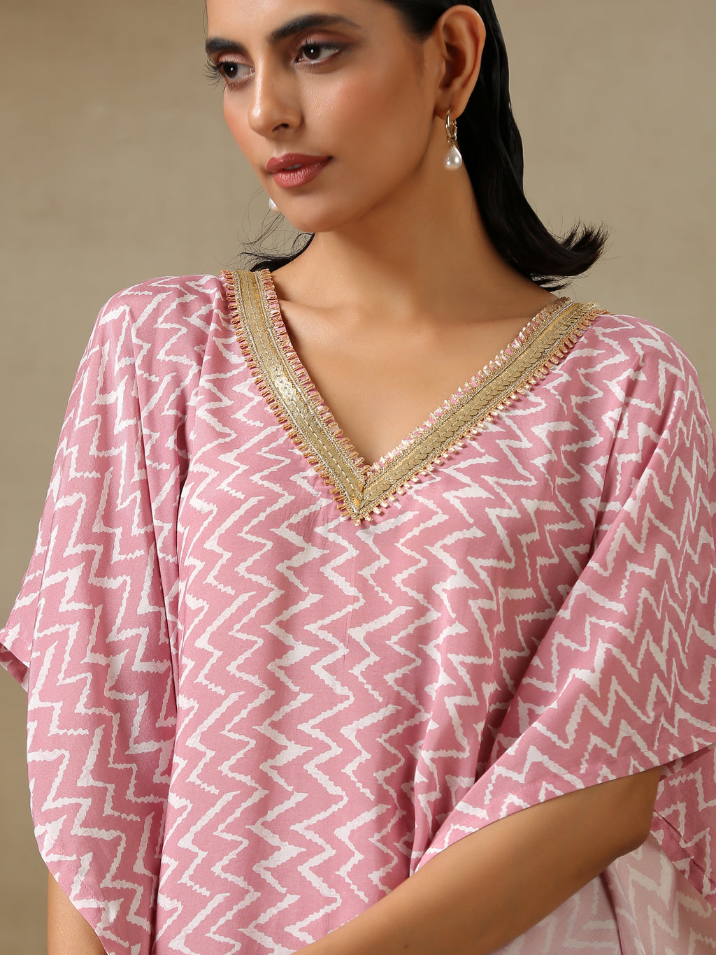 trueBrowns Light Mauve Bandhani Printed Silk Kaftan Kurta Pant Set