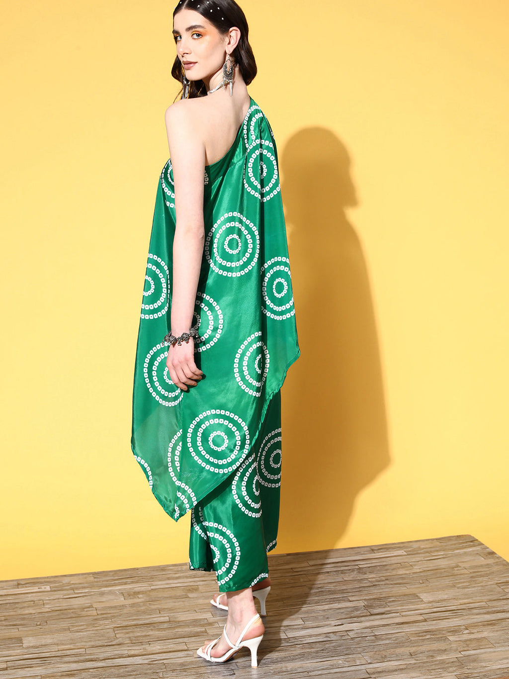 InWeave Women's Green Bandhani Motif One Shoulder Palazzo Set