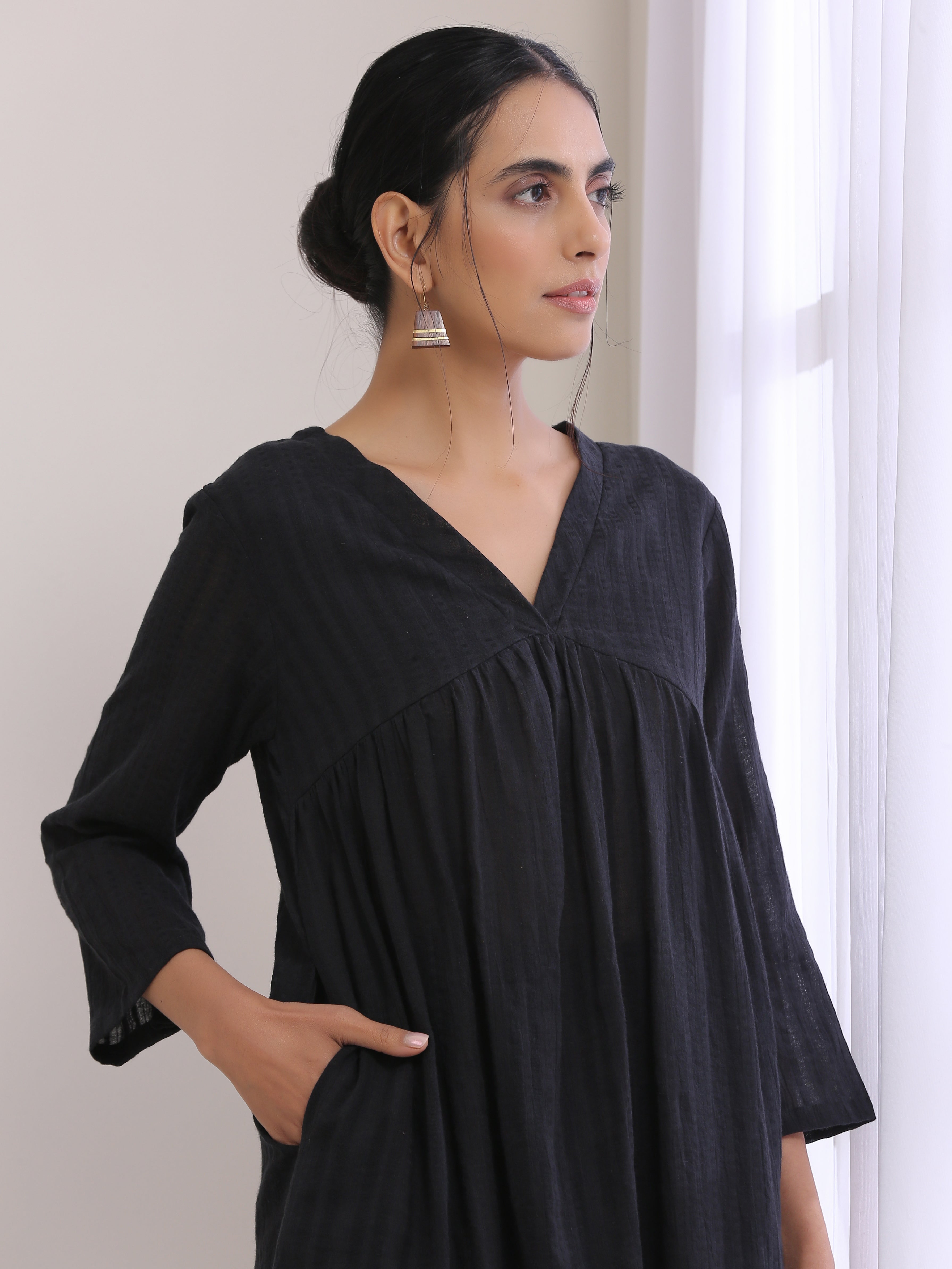 trueBrowns Black Dobby Flared Slit Kurta Pant Set
