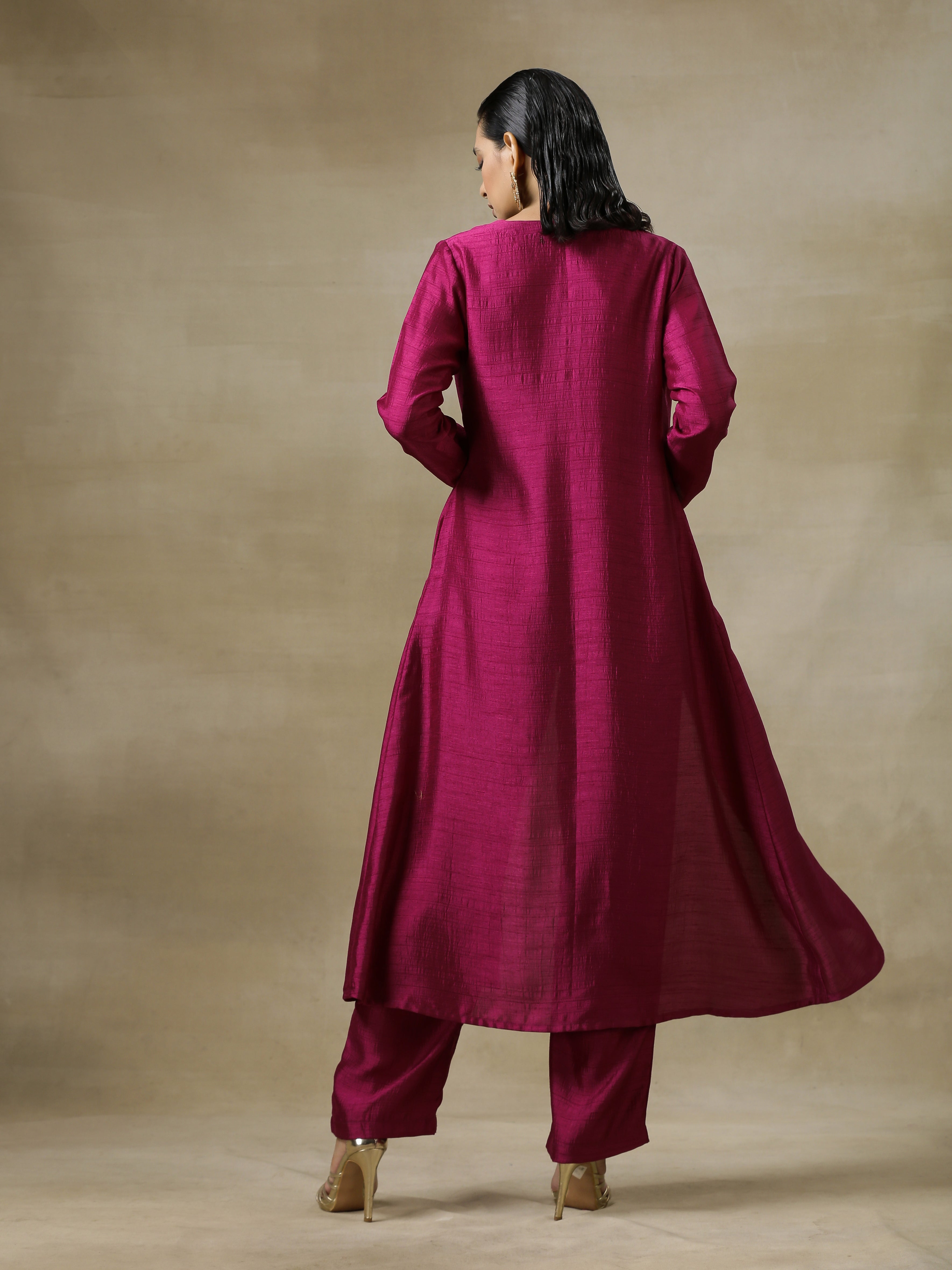 trueBrowns Purple Textured Silk Overlay Jacket Blouse Pant Set