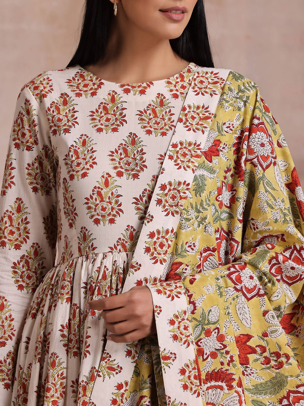 trueBrowns White With Red Yellow Buta Block Print Cotton Kurta Pant Dupatta Set