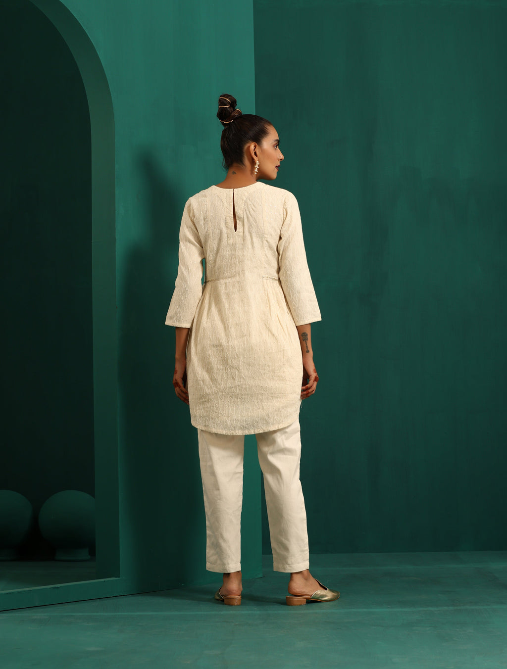 trueBrowns Ivory Tonal Cotton Side Gathers Co-ord Set