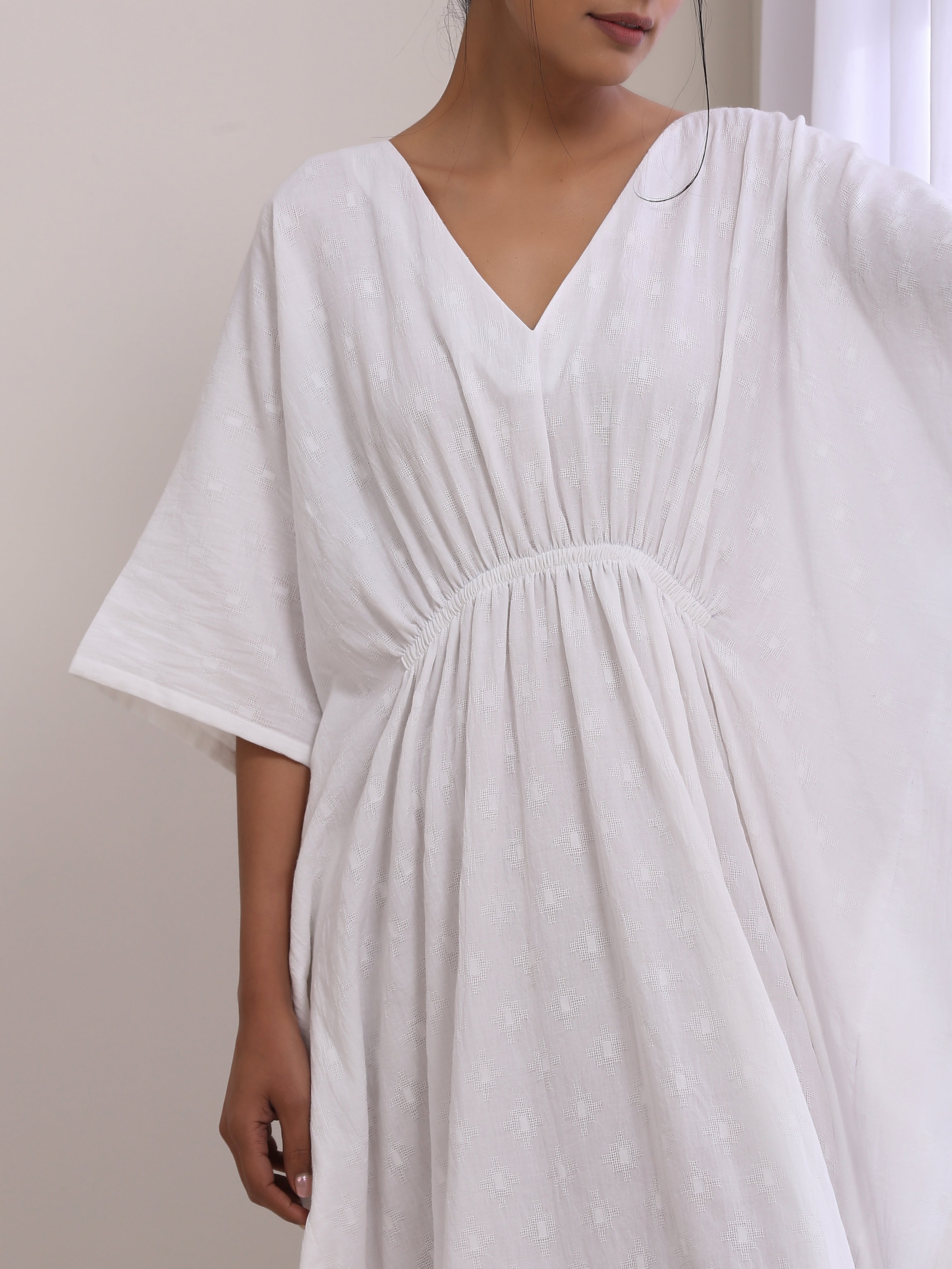trueBrowns White Dobby Kaftan Dress | Relove