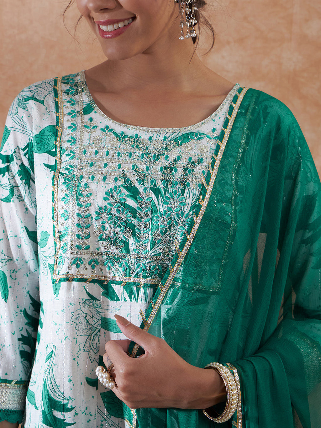 InWeave Women's White Teal Lurex Leaf Print Patch Gota Kurta Set W Teal Dupatta