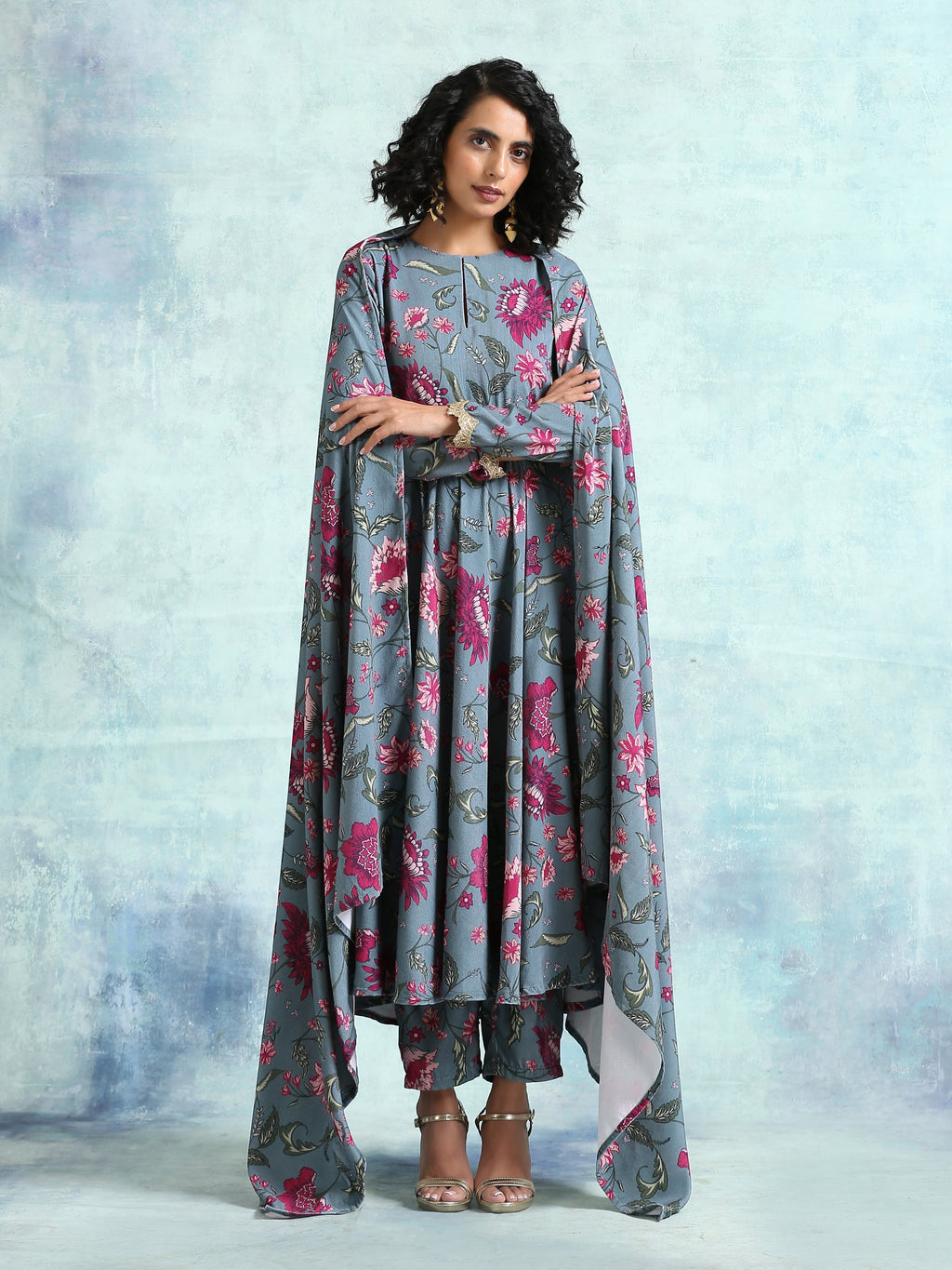 trueBrowns Grey Printed Velvet Shawl