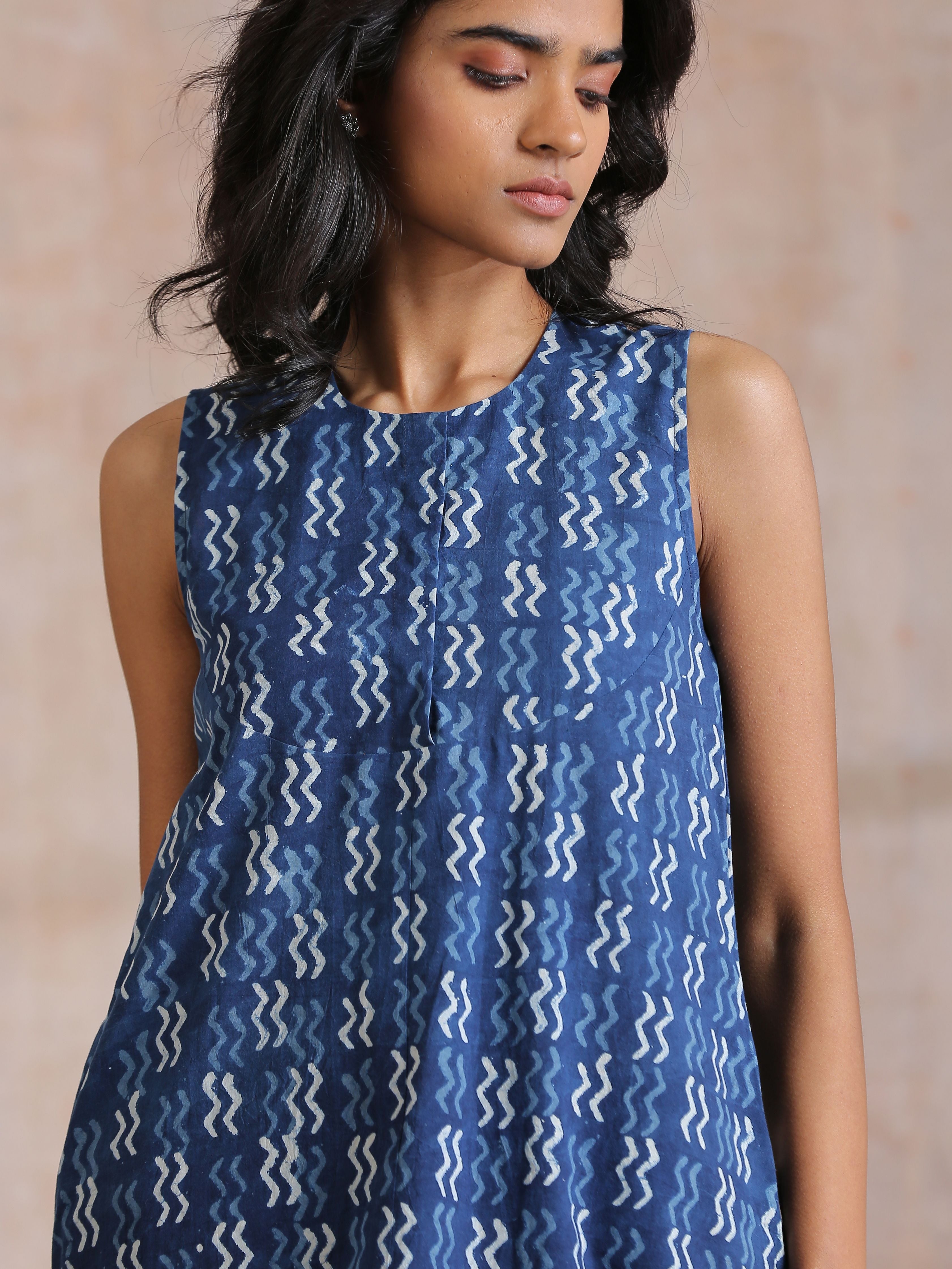 trueBrowns Indigo Dabu Zig-Zag Motifs Print Cotton Sleeveless Co-Ord Set