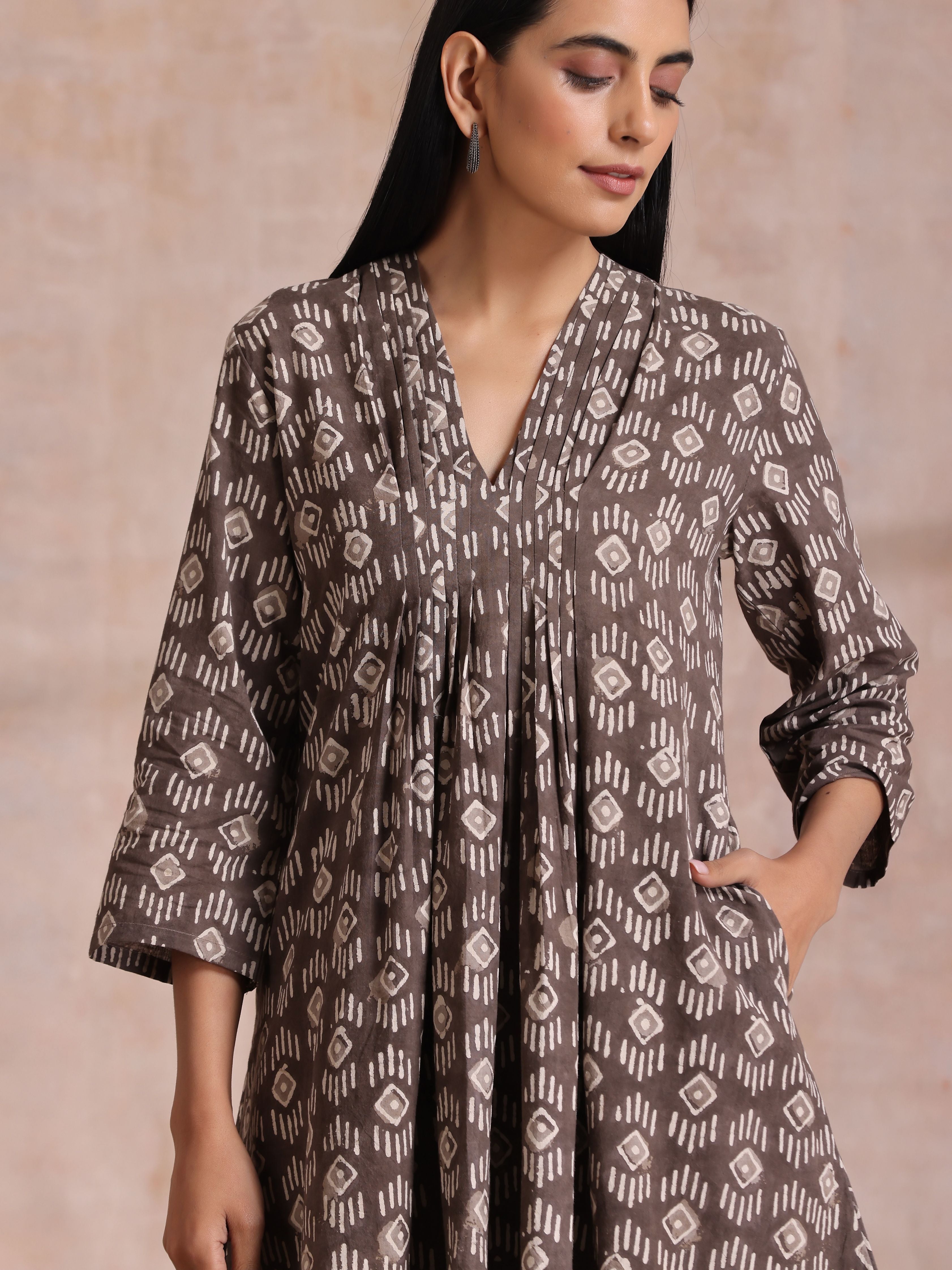 trueBrowns Clay Dabu Geometric Print Cotton Pleated Co-Ord Set