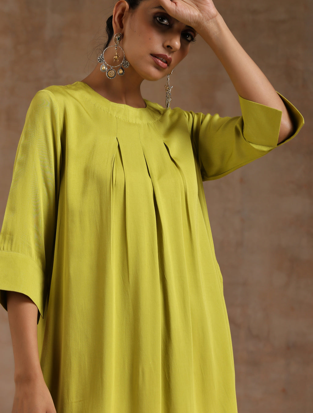 trueBrowns Lime Modal Satin Neck Pleat Kurta Set