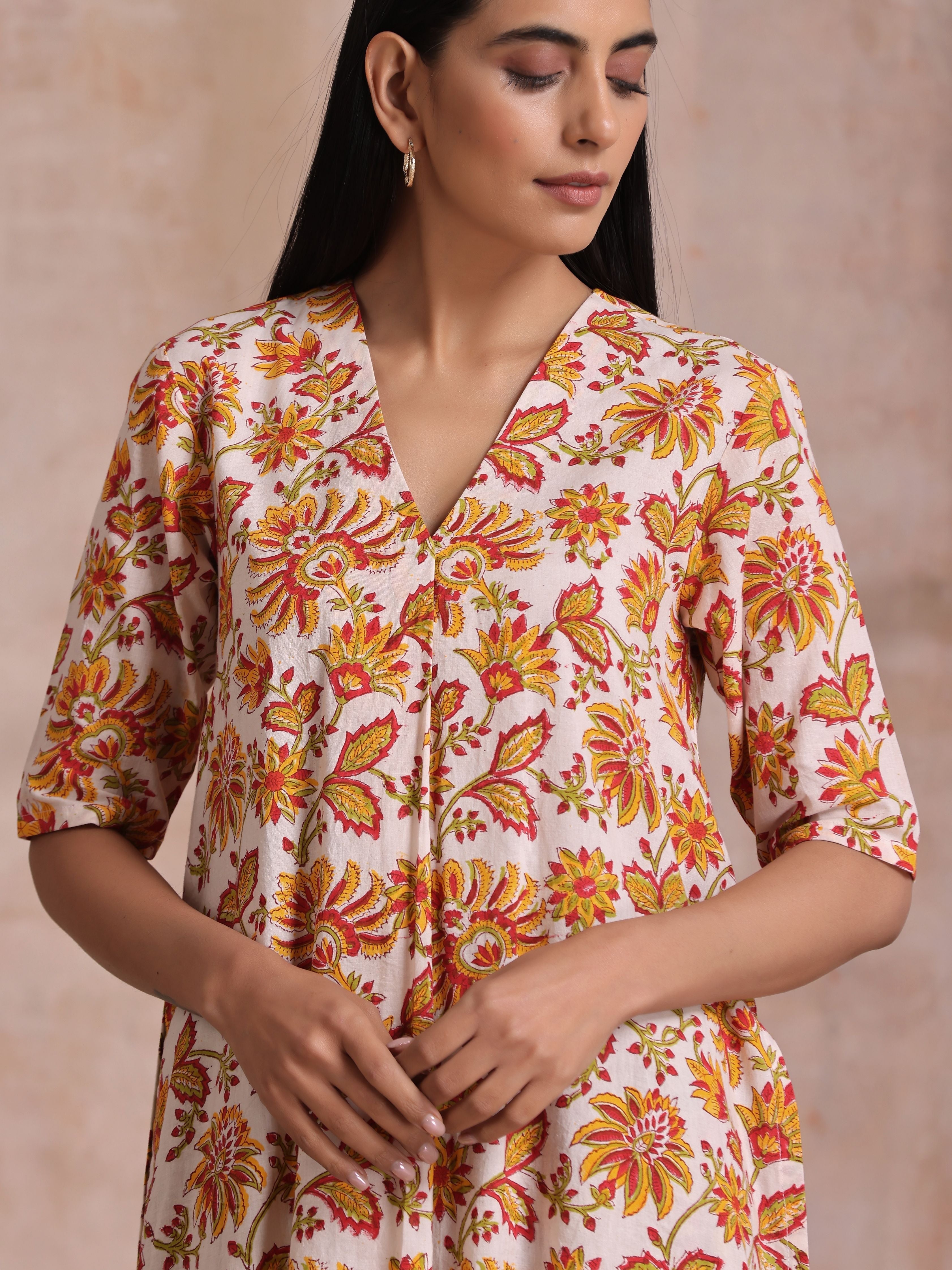 trueBrowns Red Overall Floral On White Cotton Block Print Kurta Pant Set