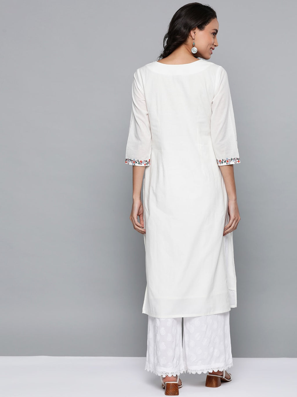 HERE&NOW Women White Cotton Straight Thread Work Kurta