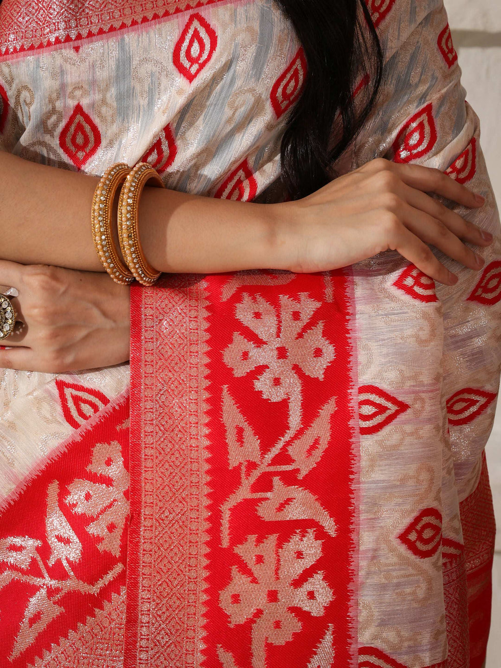 Shree Shyam Fashion Linen Cotton Red & White Saree