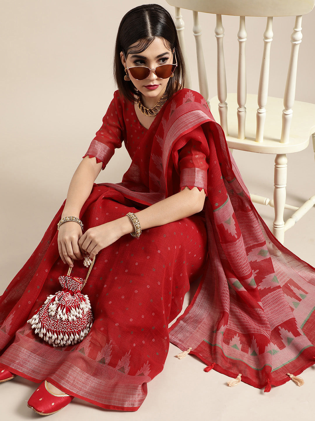 Saree Mall Saree Mall Blazing Red Linen Blend Saree