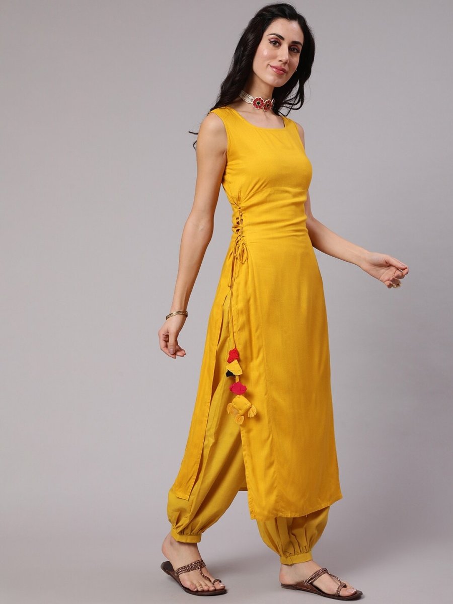 Aks Sleeveless High-Slit Kurta
