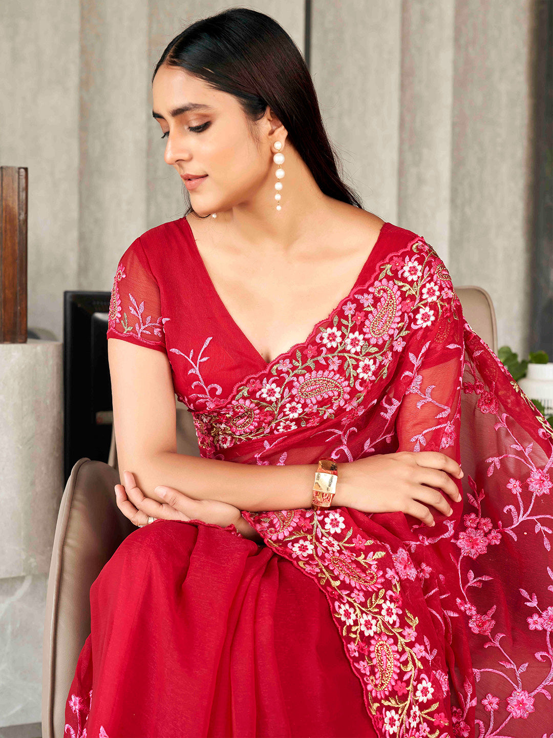 Tikhi Imli Floral Embroidered Chiffon Heavy Work Saree