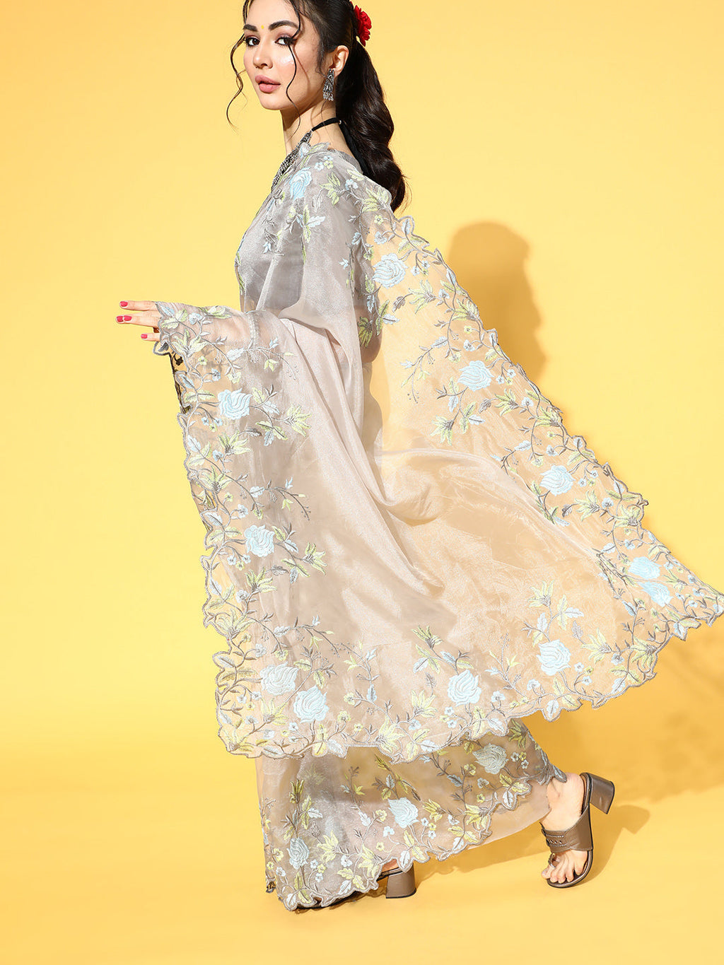 Saree Mall Solid Saree For Girls