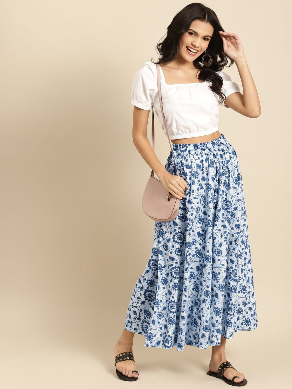 TAG 7 Women White & Blue Printed Pure Cotton Flared Palazzos