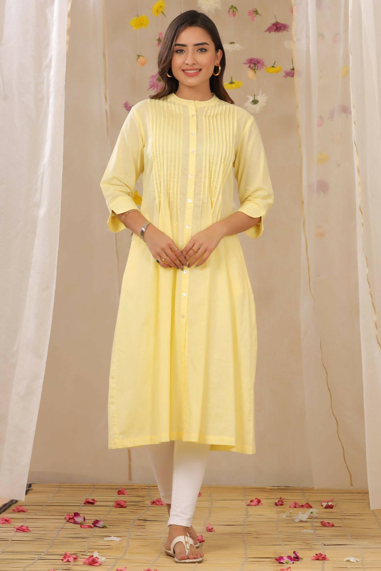 Juniper Women Limeyellow Cambric Solid A-Line Kurta
