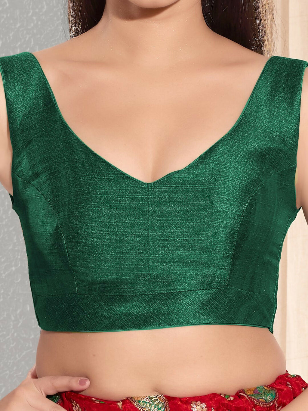 Joban Fashion Bottle Green Mulberry Silk Padded Blouse With Round Neck Sleeveless