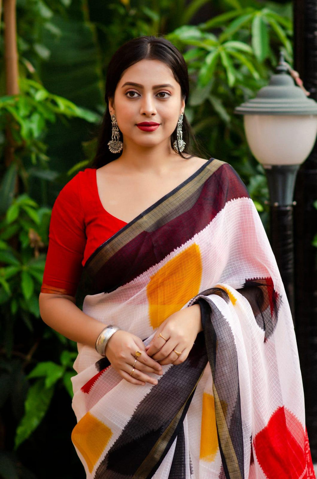 White Polycotton Ethnic Motifs Saree with Unstitched Blouse - Hiral Fashion