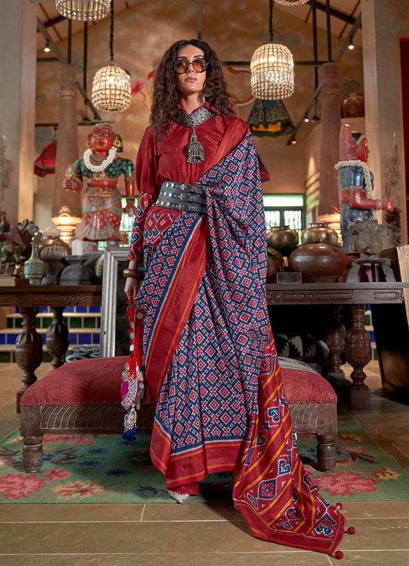 Monjolika Fashion Navy Blue and Maroon Silk Blend Ikat Print Work Contemporary Saree