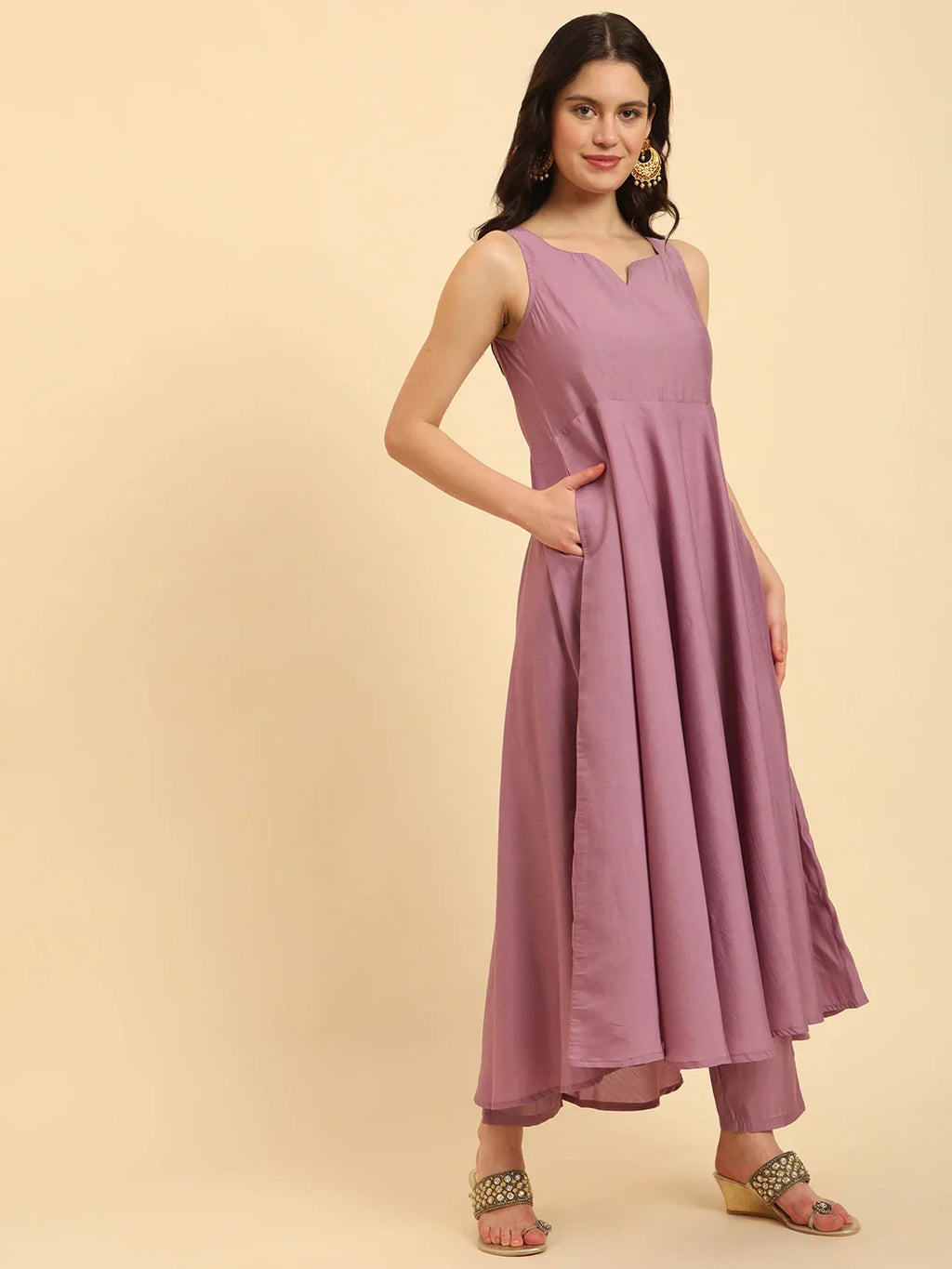 Yufta Purple Silk Sleeveless Kurta With Pant Banarasi Dupatta Set