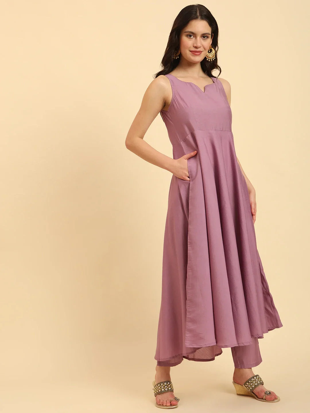 Yufta Purple Silk Sleeveless Kurta With Pant Banarasi Dupatta Set