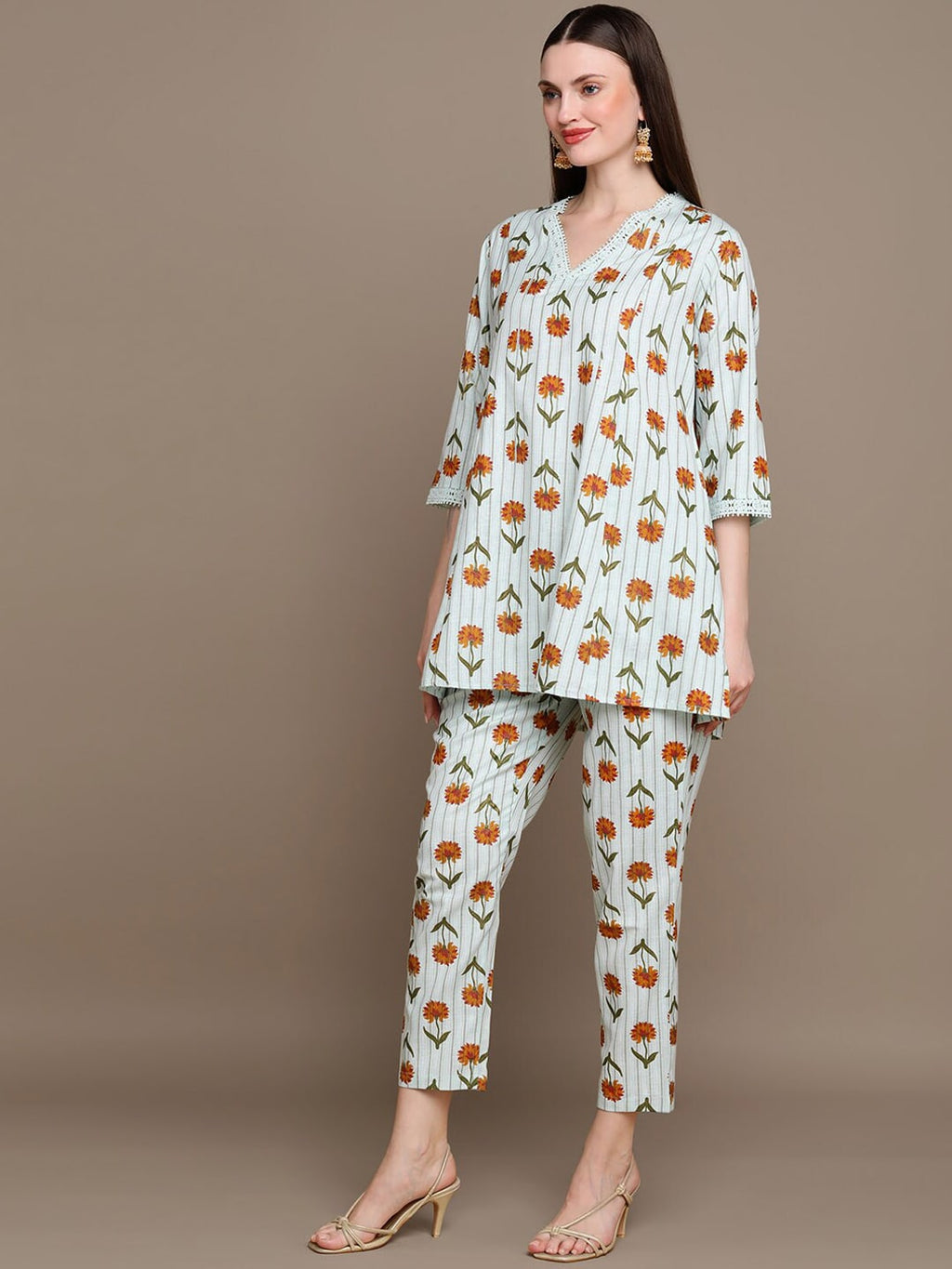 HERE&NOW Floral Printed Lace Inserted V-Neck Kurti with Trousers