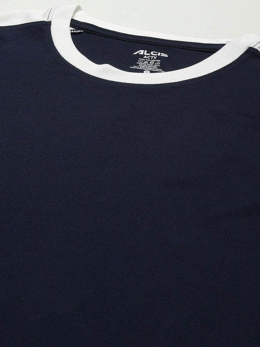 Alcis Men Navy Blue Solid Slim Fit T-shirt