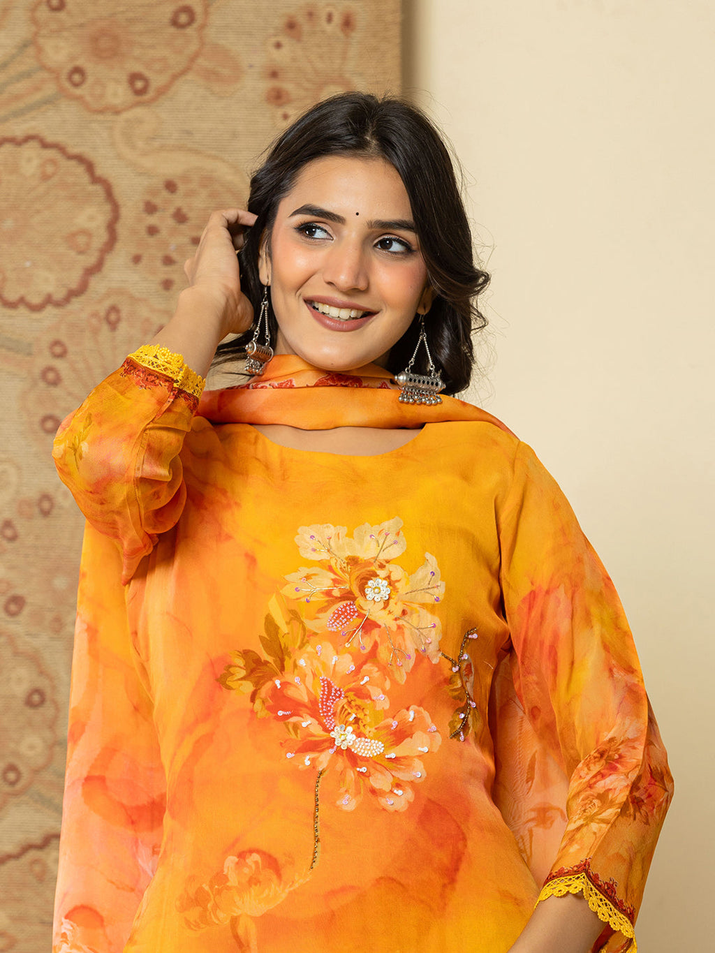 Yufta Pure Oragnza Kurta Set With Pant And Organza Dupatta Comes With Cotton Lining And Intricate Handwork
