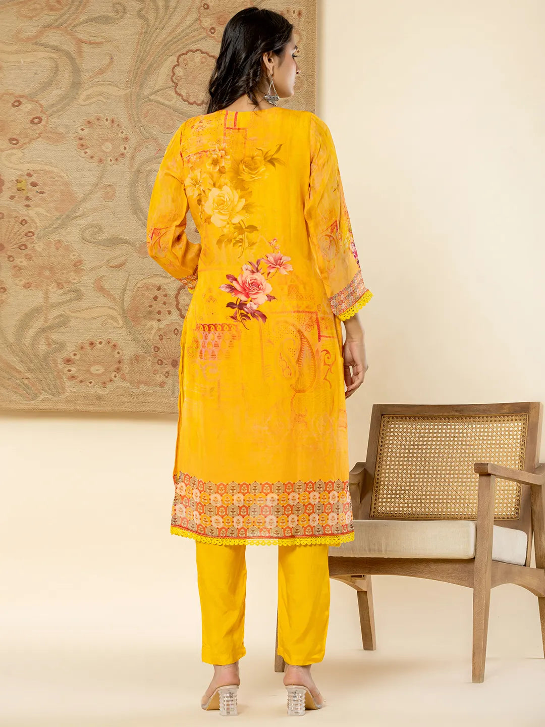 Yufta Pure Oragnza Kurta Set With Pant And Dupatta Comes With Cotton Lining And Intricate Handwork