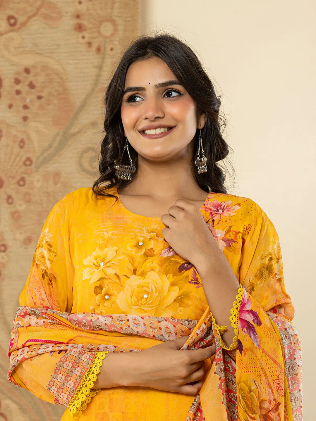 Yufta Pure Oragnza Kurta Set With Pant And Dupatta Comes With Cotton Lining And Intricate Handwork