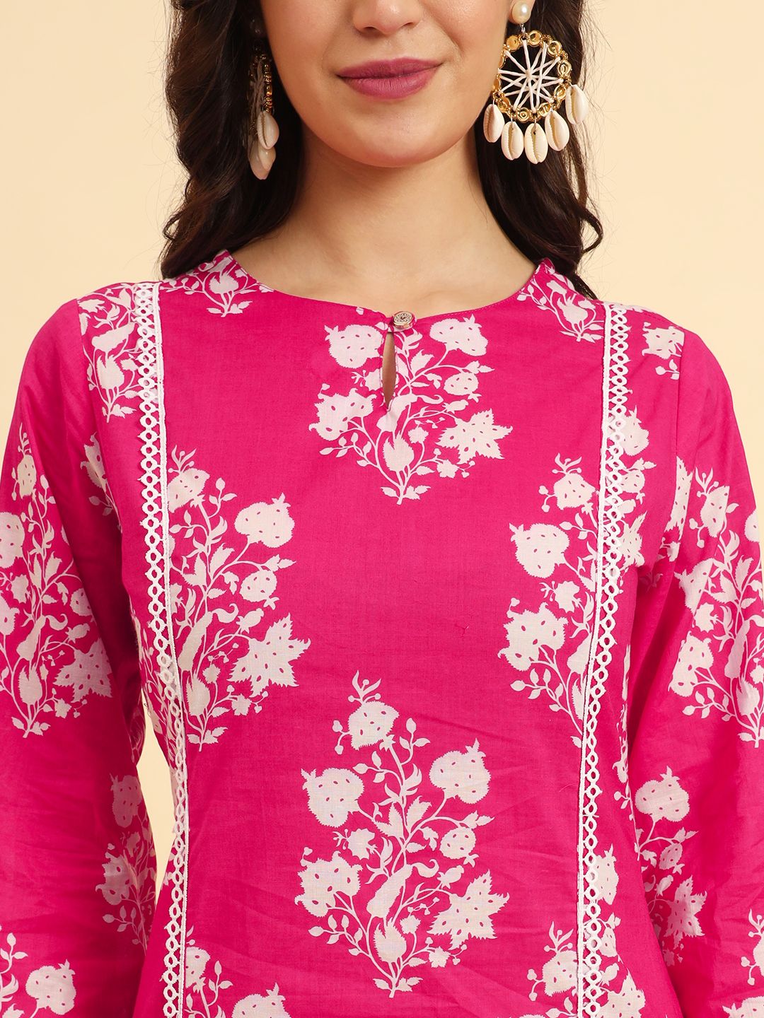 Yufta Pink Pure Cotton Floral printed Kurta With Trousers Dupatta Set