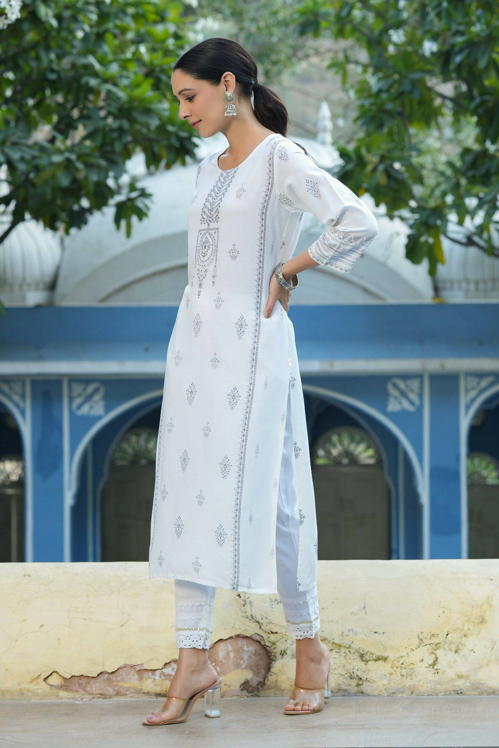 Juniper Women's White Rayon Placement Printed Straight Kurta
