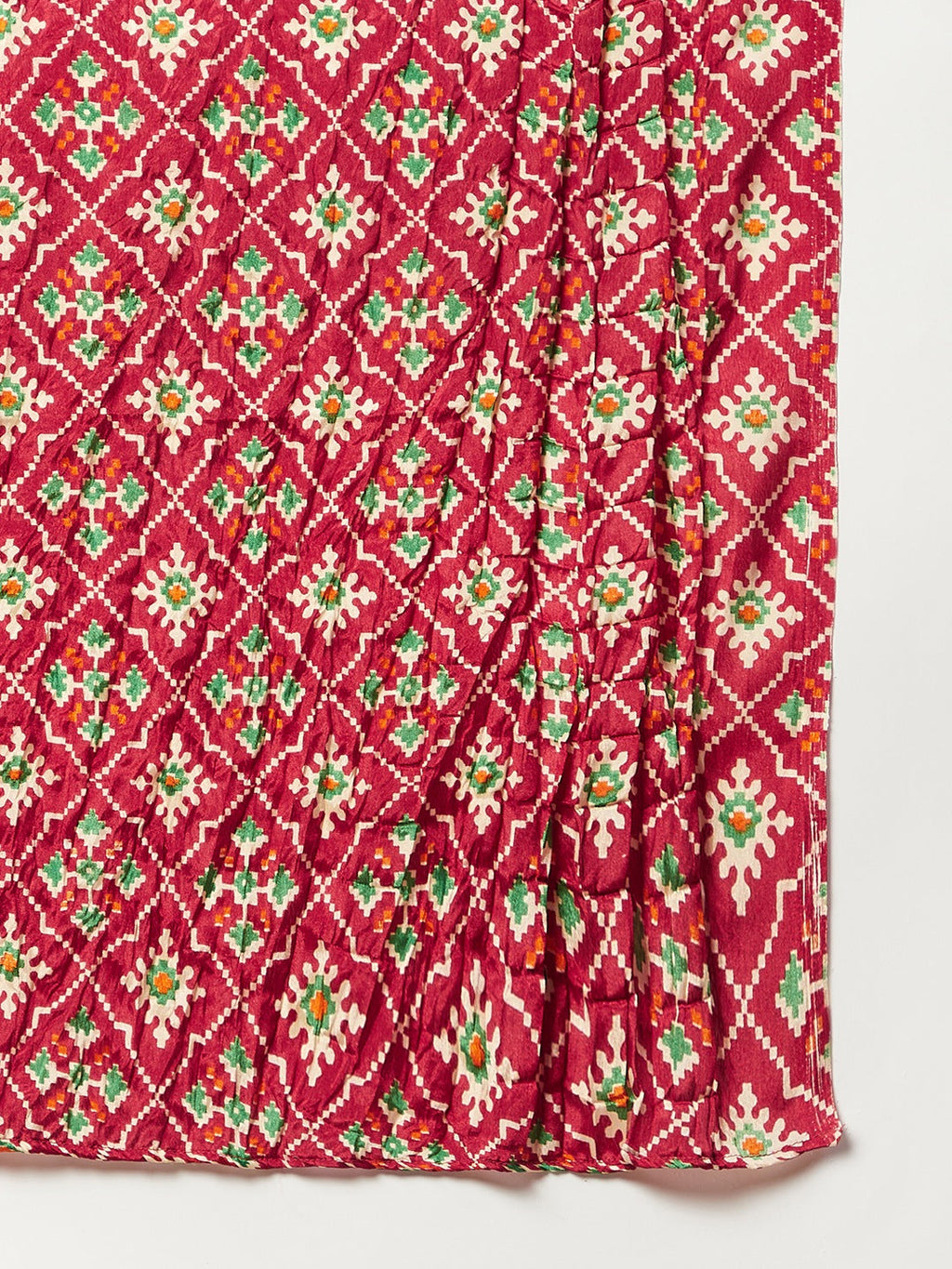 InWeave White Strappy Set - Maroon Fosilk Dupatta