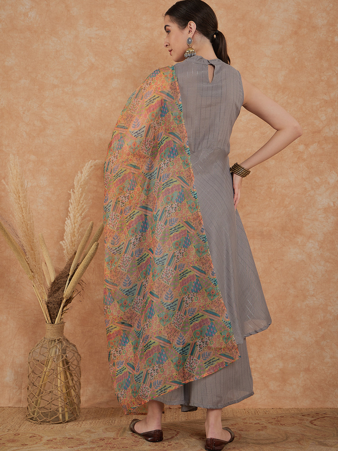 InWeave Women's Light Grey Lurex Kurta Set Multi Garden Or Dupatta