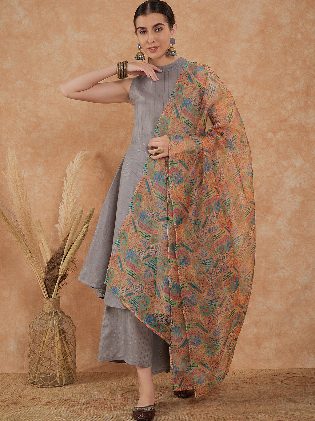 InWeave Women's Light Grey Lurex Kurta Set Multi Garden Or Dupatta