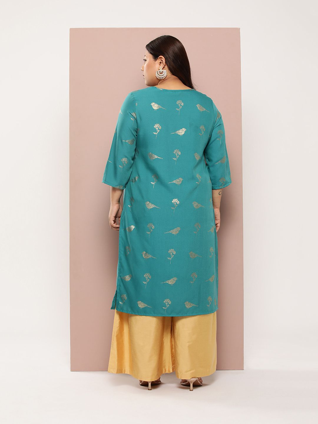 Sztori Plus Size Ethnic Motifs Printed Straight Kurta