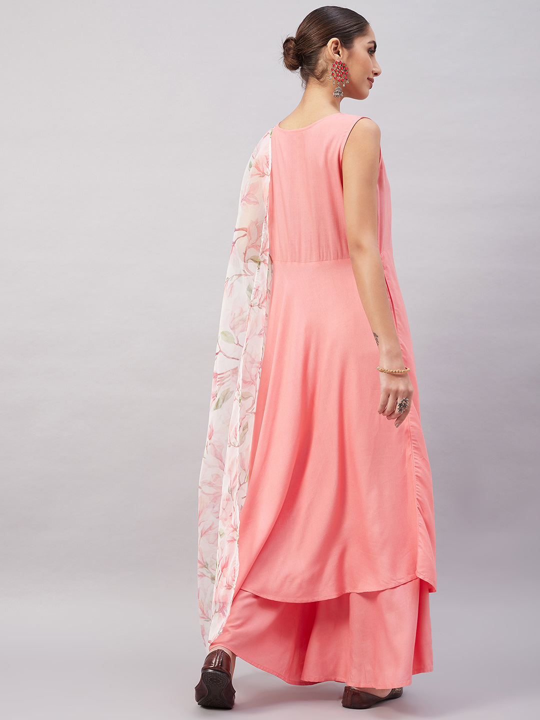 InWeave Women's Light Pink Sleeveless Kurta Set W White Peach Organza Dupatta