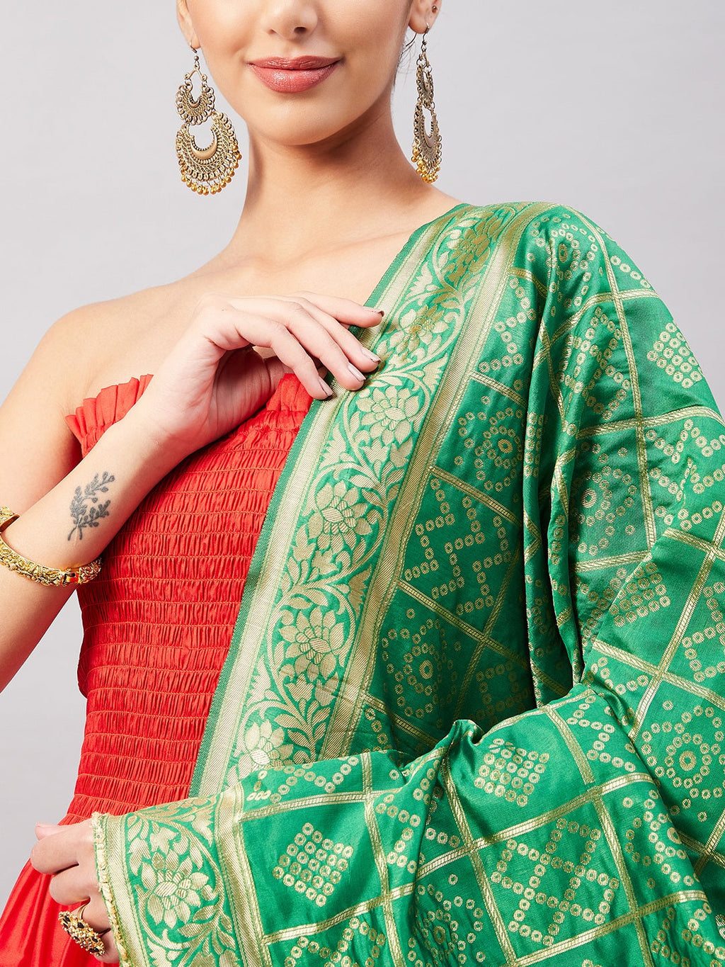 InWeave Women's Red Off Shoulder Kurta Set W Green Brocade Dupatta