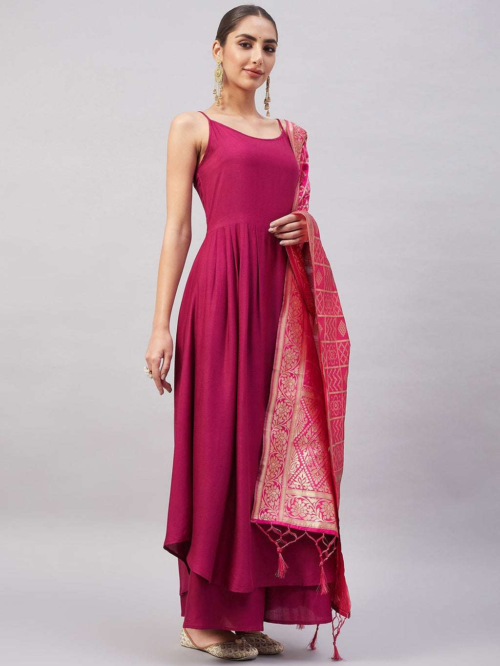 InWeave Women's Wine Solid Strappy Set With Pink Brocade Dupatta